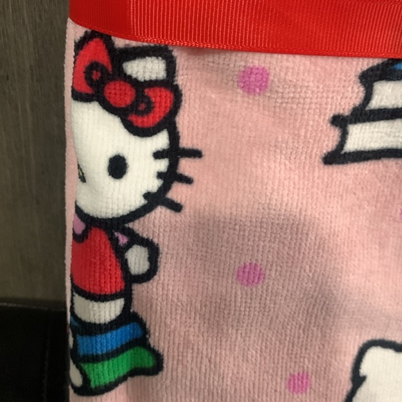 New Hello Kitty Pink Back To School Set Of 2 Hand Towels Towel With Tag & Bow - Picture 6 of 10